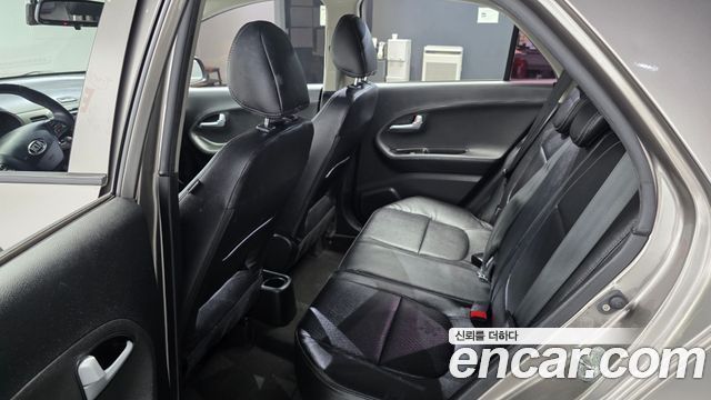 Kia morning 2015 — photo 16