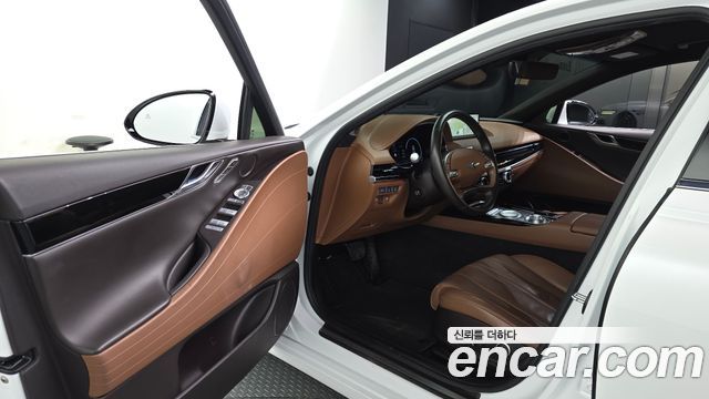 Genesis G80 2022 — photo 13