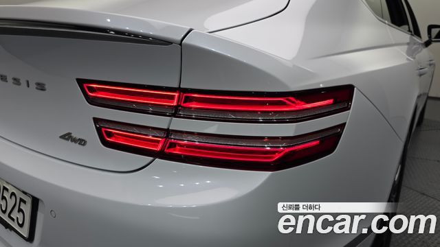 Genesis G80 2022 — photo 9