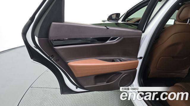 Genesis G80 2022 — photo 15