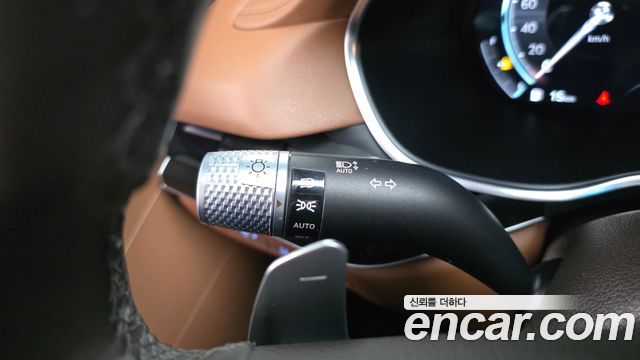 Genesis G80 2022 — photo 29