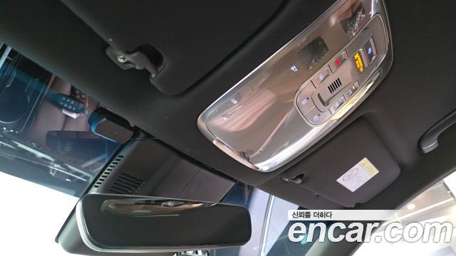 Genesis G80 2022 — photo 32