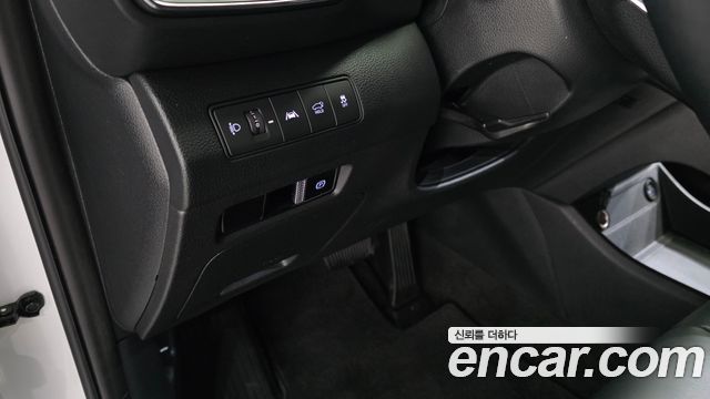 Hyundai Santafe 2023 — photo 14