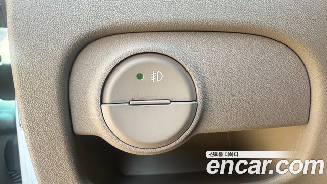 Hyundai Verna 2010 — photo 8