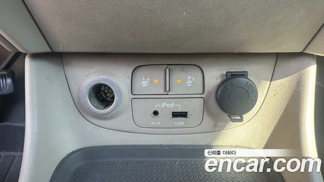 Hyundai Verna 2010 — photo 12