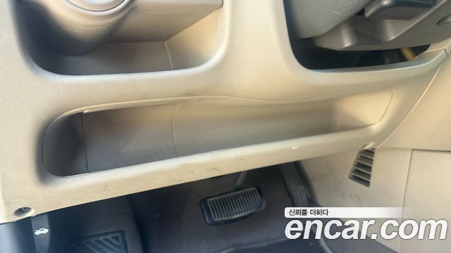 Hyundai Verna 2010 — photo 13
