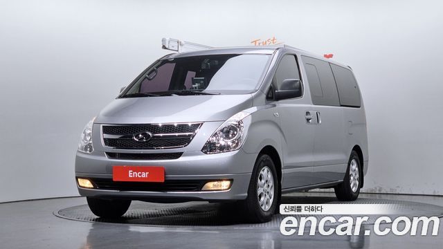 Hyundai Starex 2015 — photo 1