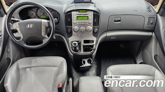 Hyundai Starex 2015 — photo 7