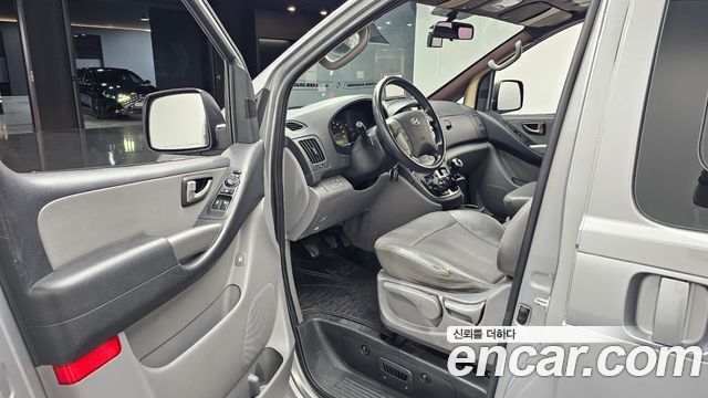 Hyundai Starex 2015 — photo 10