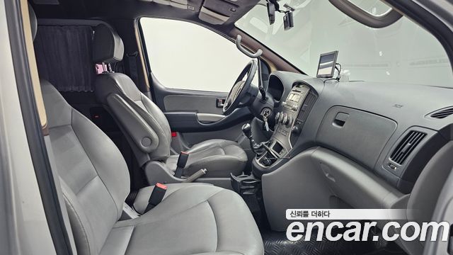 Hyundai Starex 2015 — photo 11