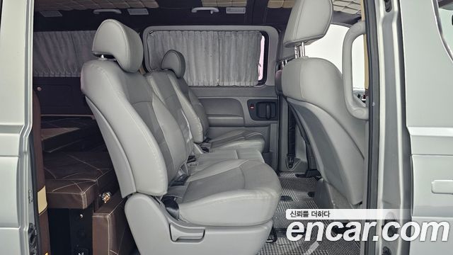 Hyundai Starex 2015 — photo 12