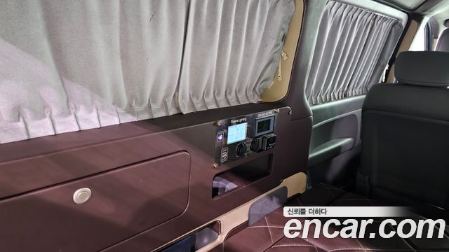 Hyundai Starex 2015 — photo 16