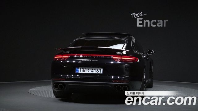 Porsche Panamera 2018 — photo 4