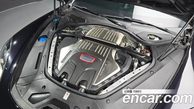 Porsche Panamera 2018 — photo 6