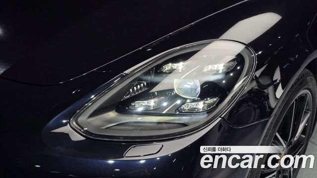 Porsche Panamera 2018 — photo 8