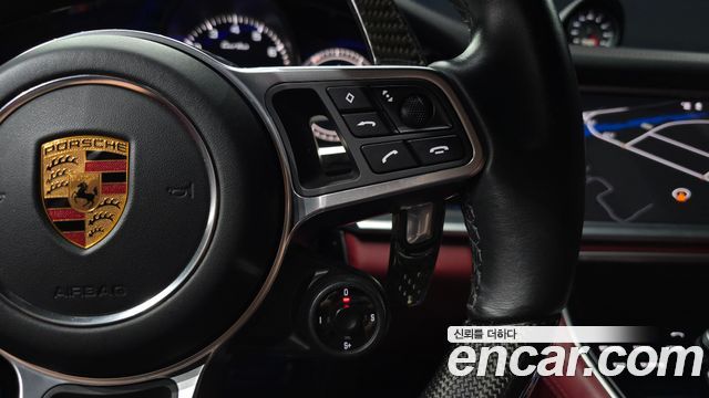Porsche Panamera 2018 — photo 28