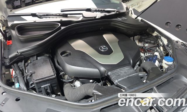 Mercedes-Benz GLE-Class 2017 — photo 6