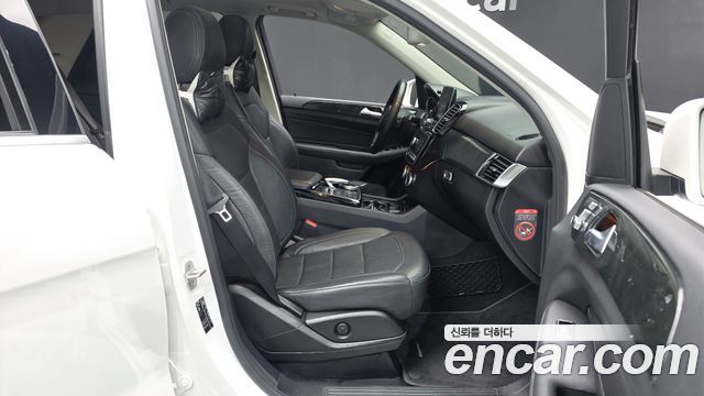 Mercedes-Benz GLE-Class 2017 — photo 16