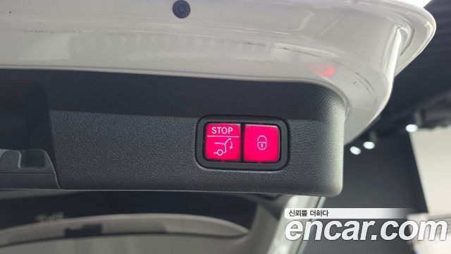 Mercedes-Benz GLE-Class 2017 — photo 27