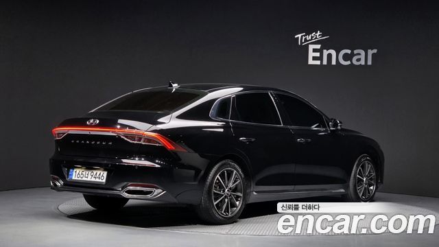 Hyundai Grandeur 2023 — photo 2