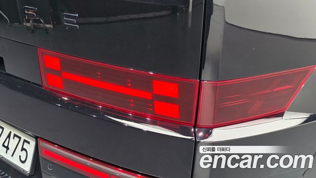Hyundai Santafe 2024 — photo 9