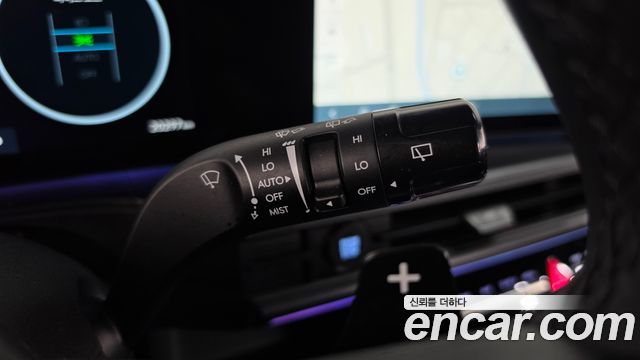 Hyundai Santafe 2024 — photo 28