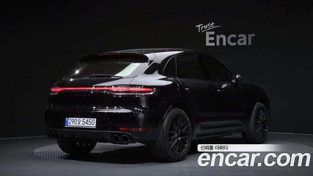 Porsche Macan 2020 — photo 2