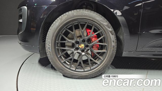 Porsche Macan 2020 — photo 5