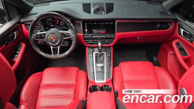 Porsche Macan 2020 — photo 10