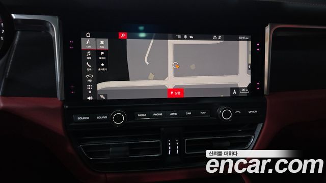 Porsche Macan 2020 — photo 23
