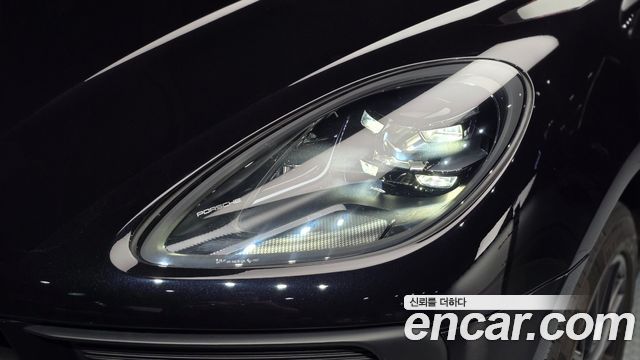 Porsche Macan 2020 — photo 8