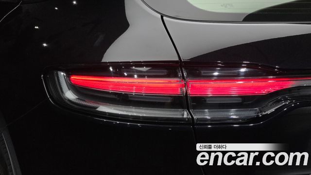 Porsche Macan 2020 — photo 9