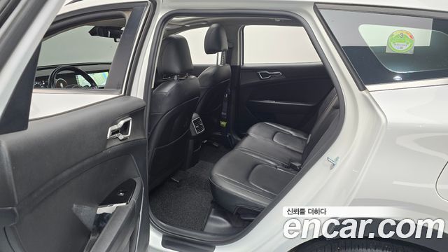 Kia Sportage 2022 — photo 17