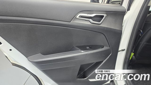 Kia Sportage 2022 — photo 15
