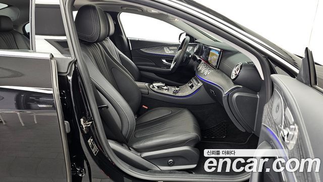 Mercedes-Benz CLS-Class 2019 — photo 11