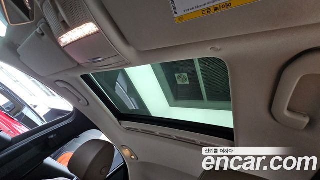 Mercedes-Benz E-Class 2019 — photo 24