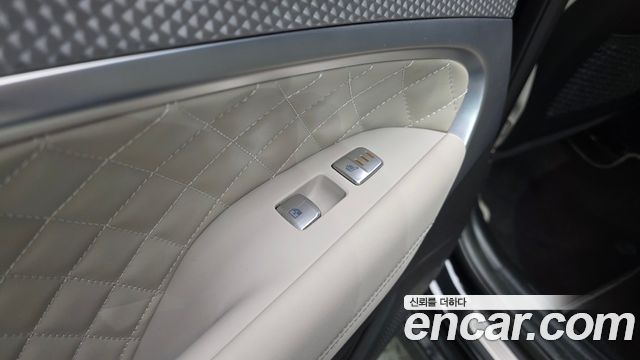 Genesis G70 2023 — photo 30