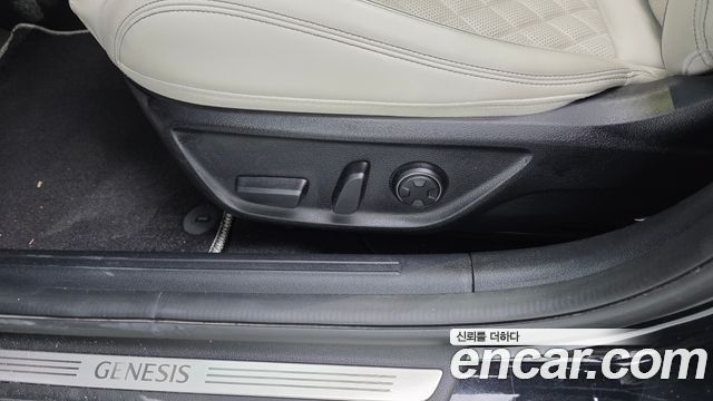 Genesis G70 2023 — photo 31