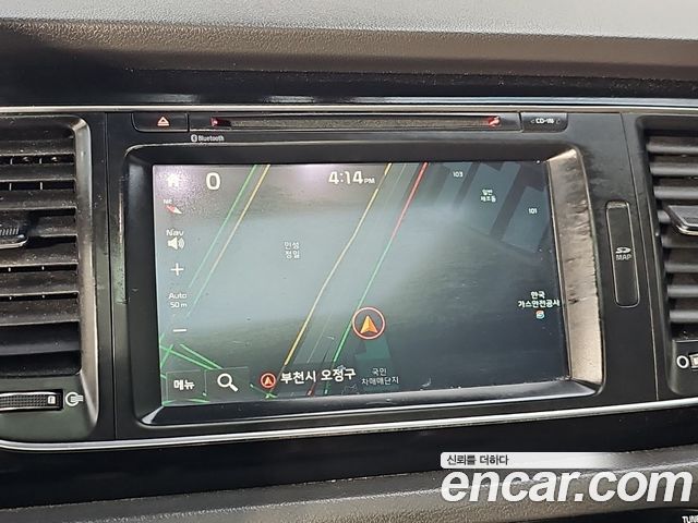 Kia Canival 2015 — photo 14