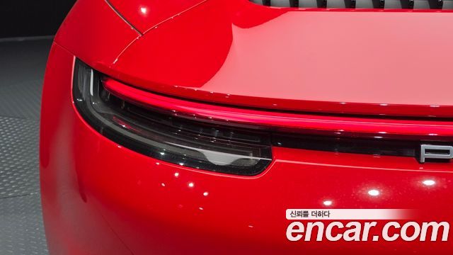 Porsche 911 2022 — photo 9
