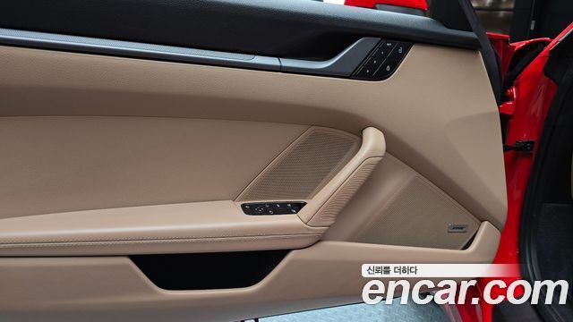 Porsche 911 2022 — photo 14