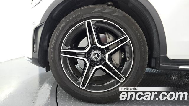 Mercedes-Benz GLC-Class 2023 — photo 5