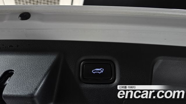Hyundai Santafe 2019 — photo 16