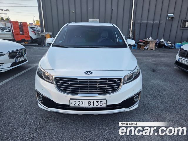Kia Canival 2015 — photo 2