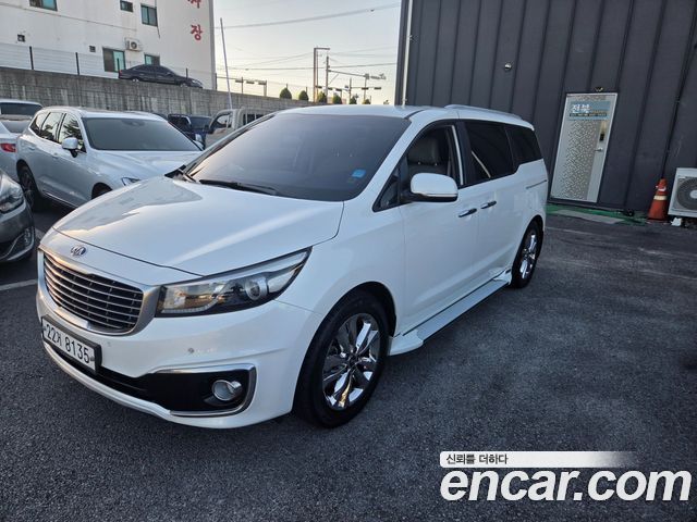 Kia Canival 2015 — photo 4