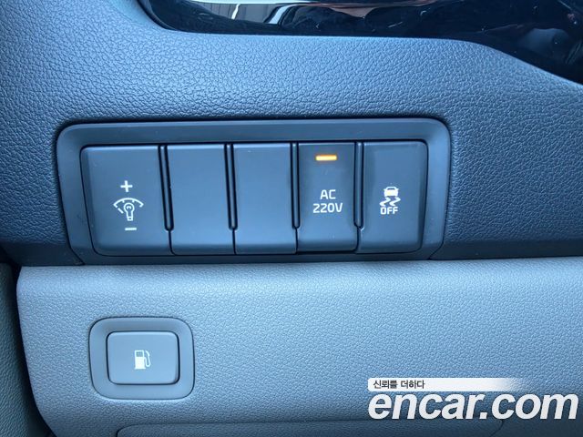 Kia Canival 2015 — photo 14