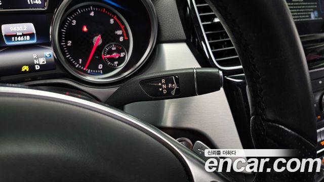Mercedes-Benz GLE-Class 2018 — photo 12