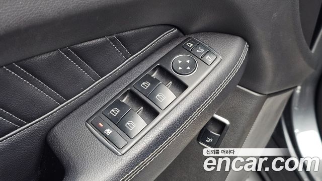 Mercedes-Benz GLE-Class 2018 — photo 30