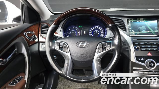 Hyundai Grandeur 2015 — photo 12