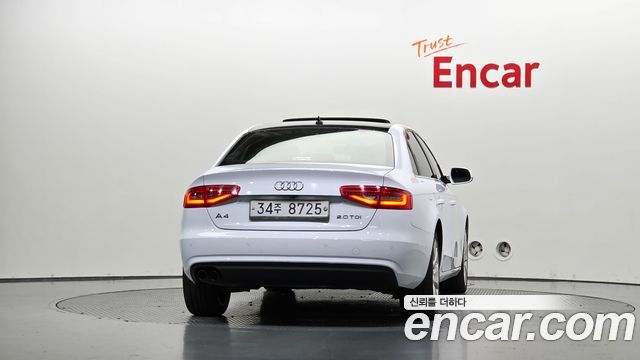 Audi A4 2013 — photo 4